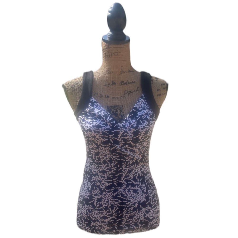 THX Thanx Collection Black and White Sleeveless Shirt